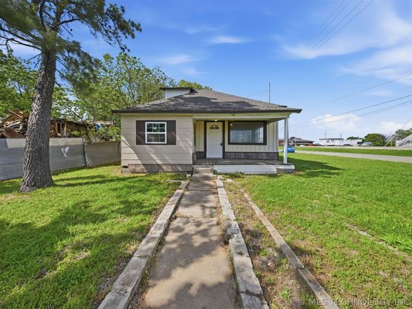 302 W Maple Street, Cushing, OK 74023