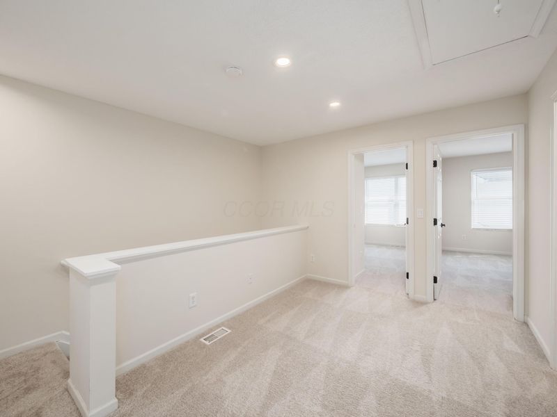 5853 Edge Of Village Village, Westerville, OH 43081 Photo 15