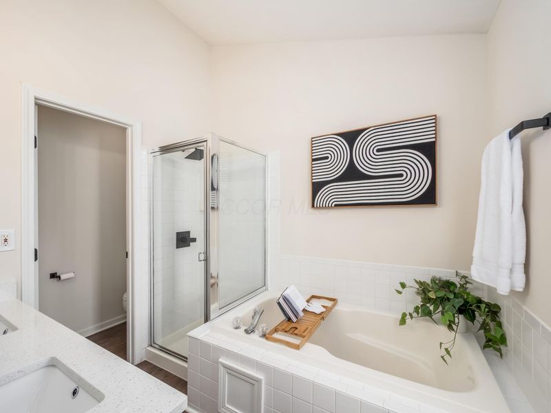 5853 Edge Of Village Village, Westerville, OH 43081 Photo 21