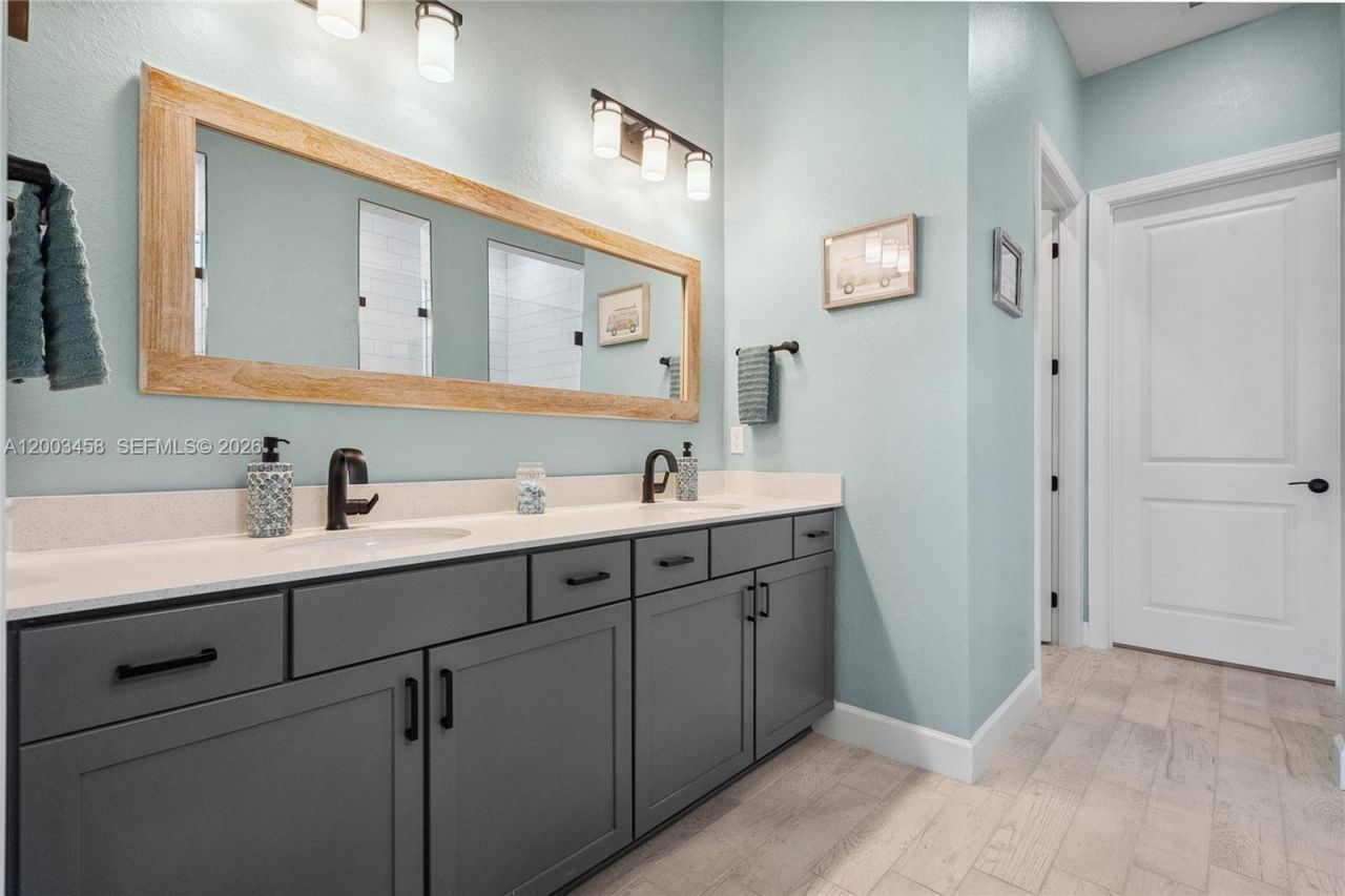 9734 SW Meridian Way , Stuart, FL 34997 Photo