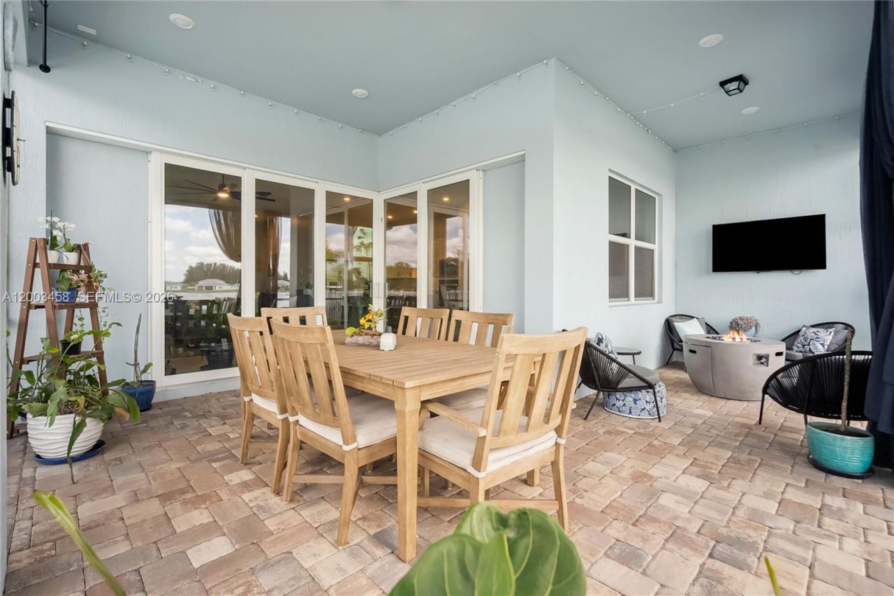 9734 SW Meridian Way , Stuart, FL 34997 Photo