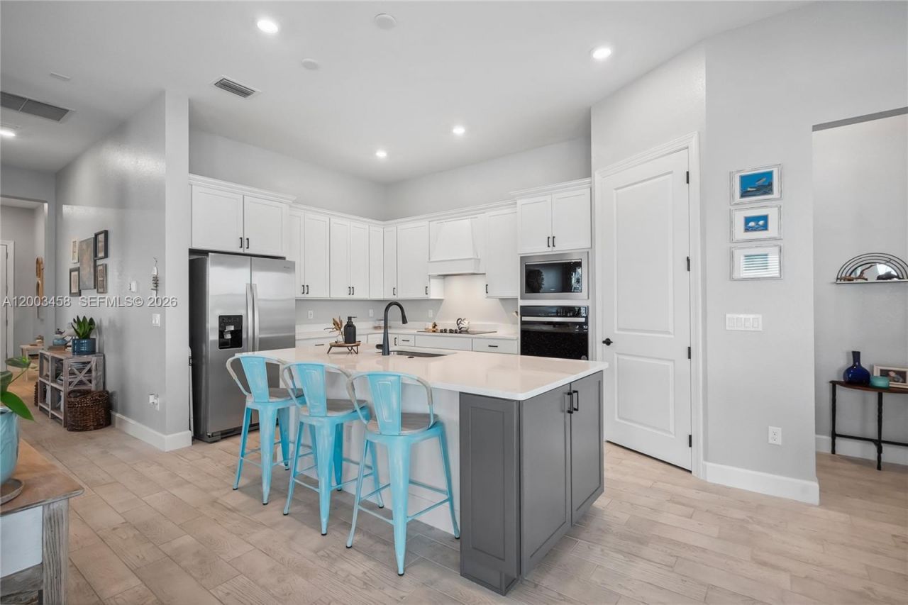 9734 SW Meridian Way , Stuart, FL 34997 Photo