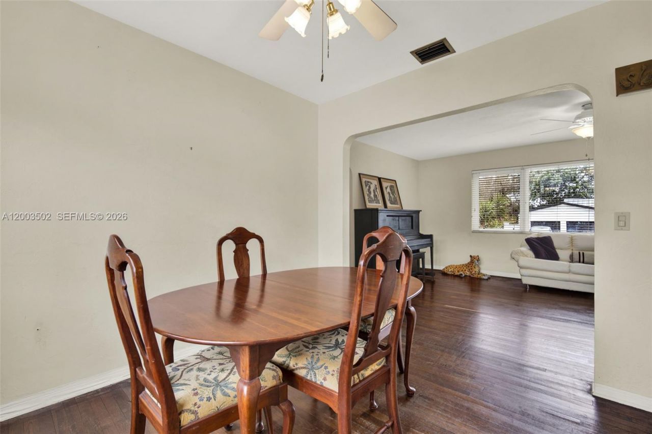 5701 SW 50th Ter , Miami, FL 33155 Photo