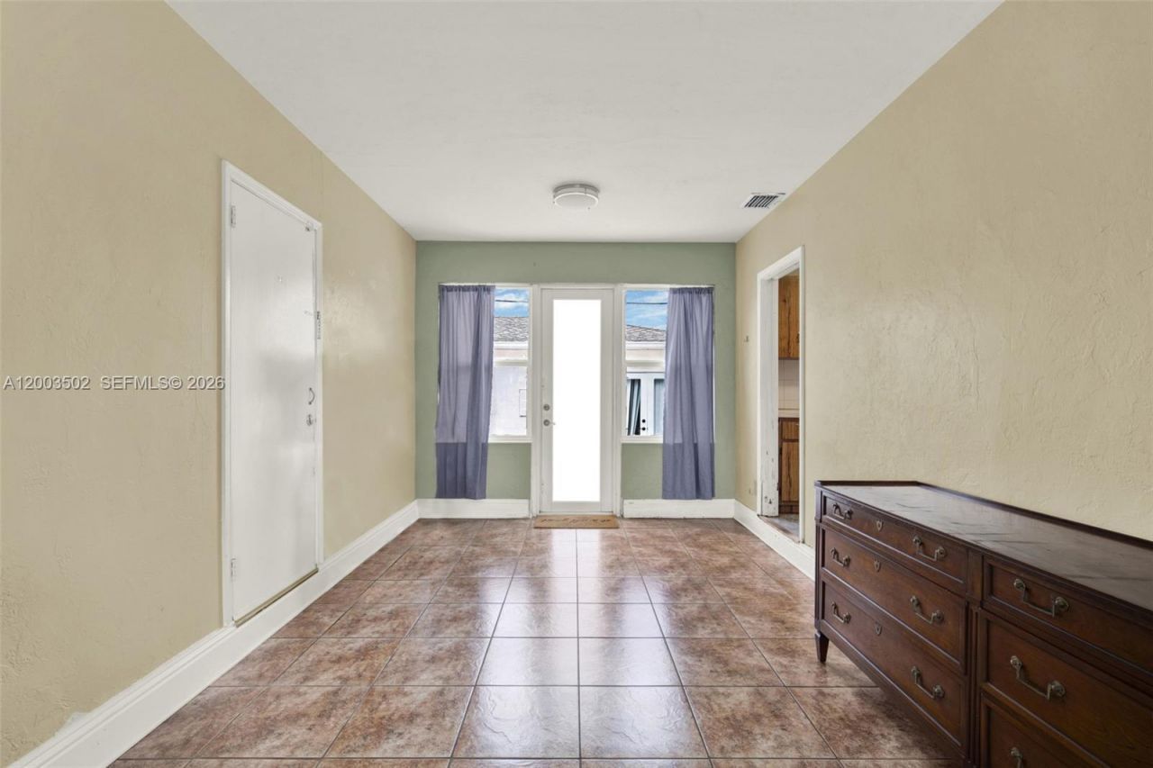 5701 SW 50th Ter , Miami, FL 33155 Photo