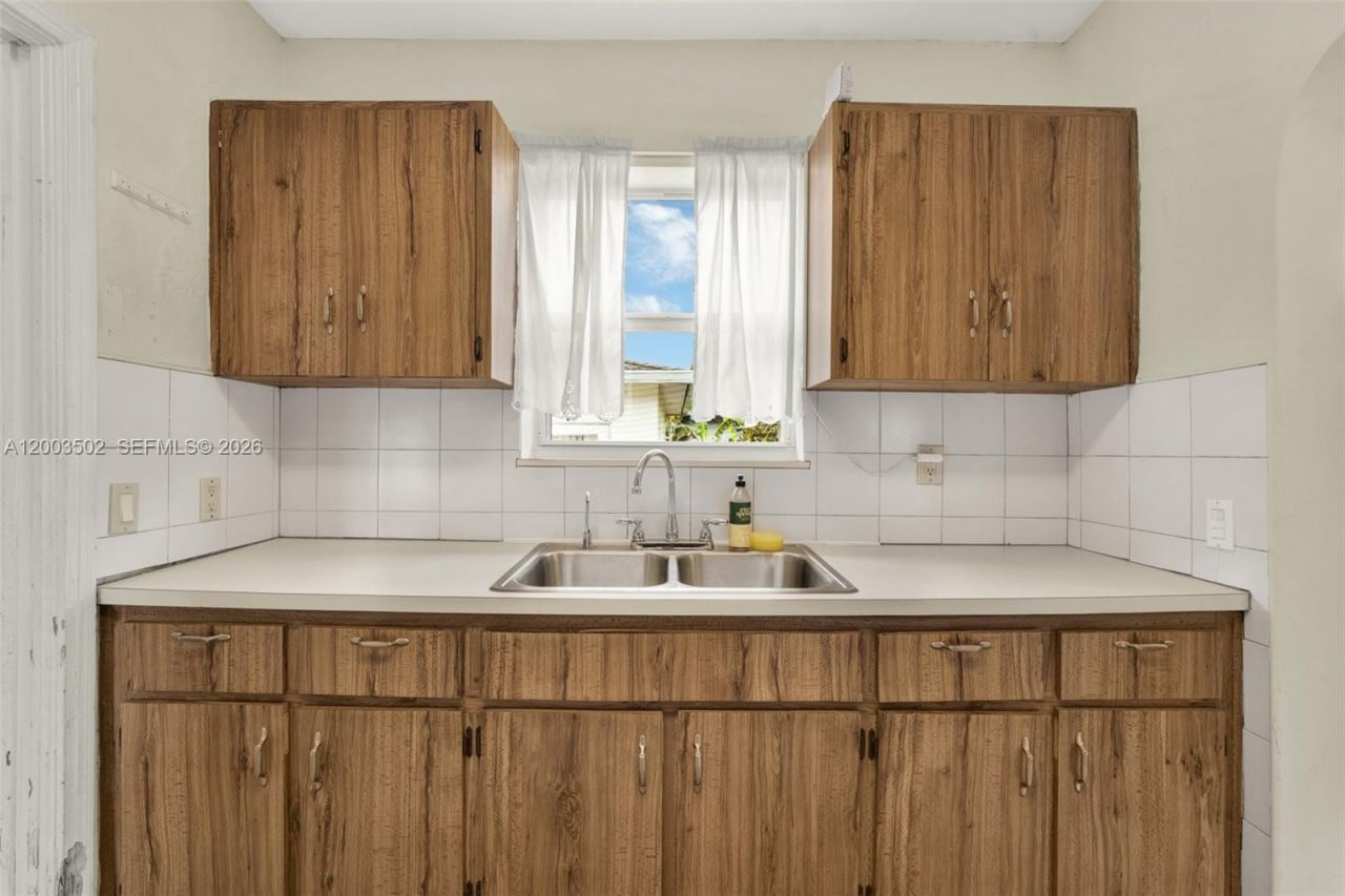 5701 SW 50th Ter , Miami, FL 33155 Photo