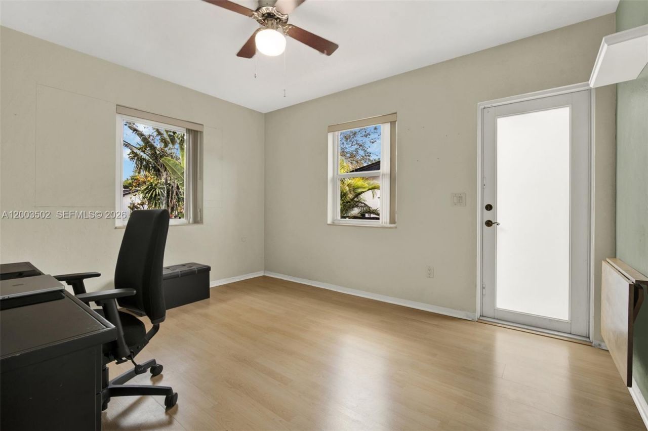 5701 SW 50th Ter , Miami, FL 33155 Photo