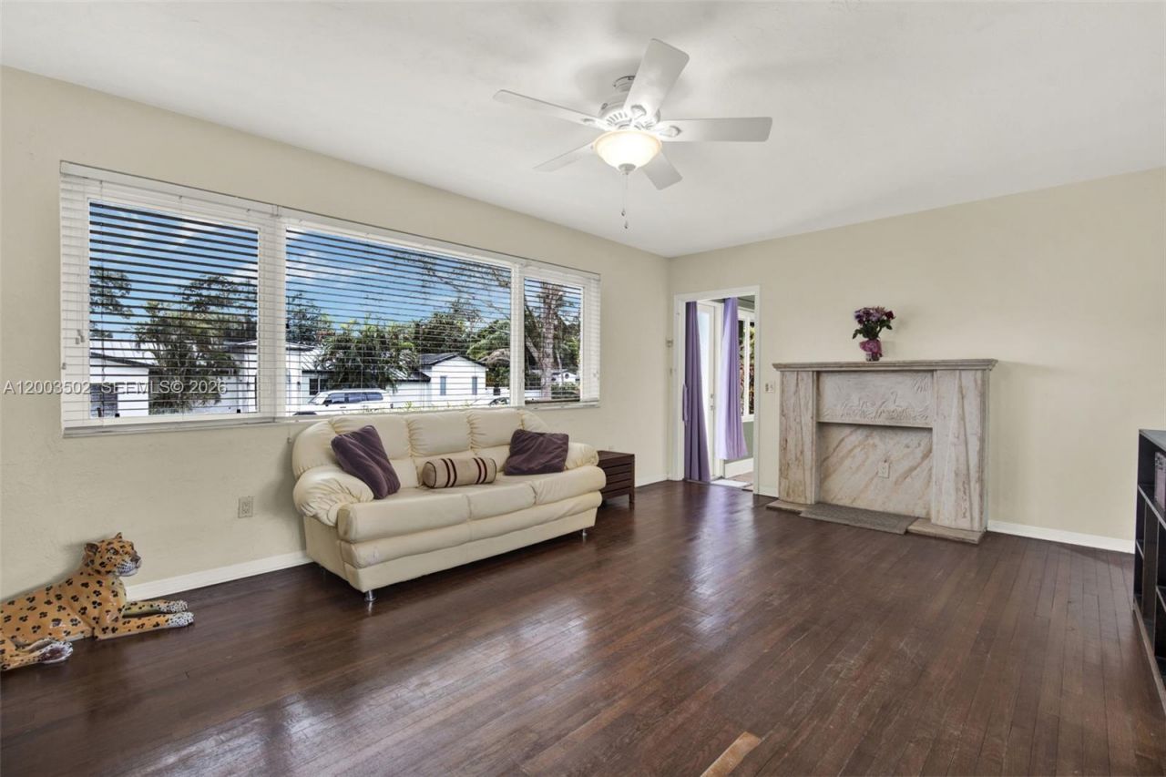 5701 SW 50th Ter , Miami, FL 33155 Photo