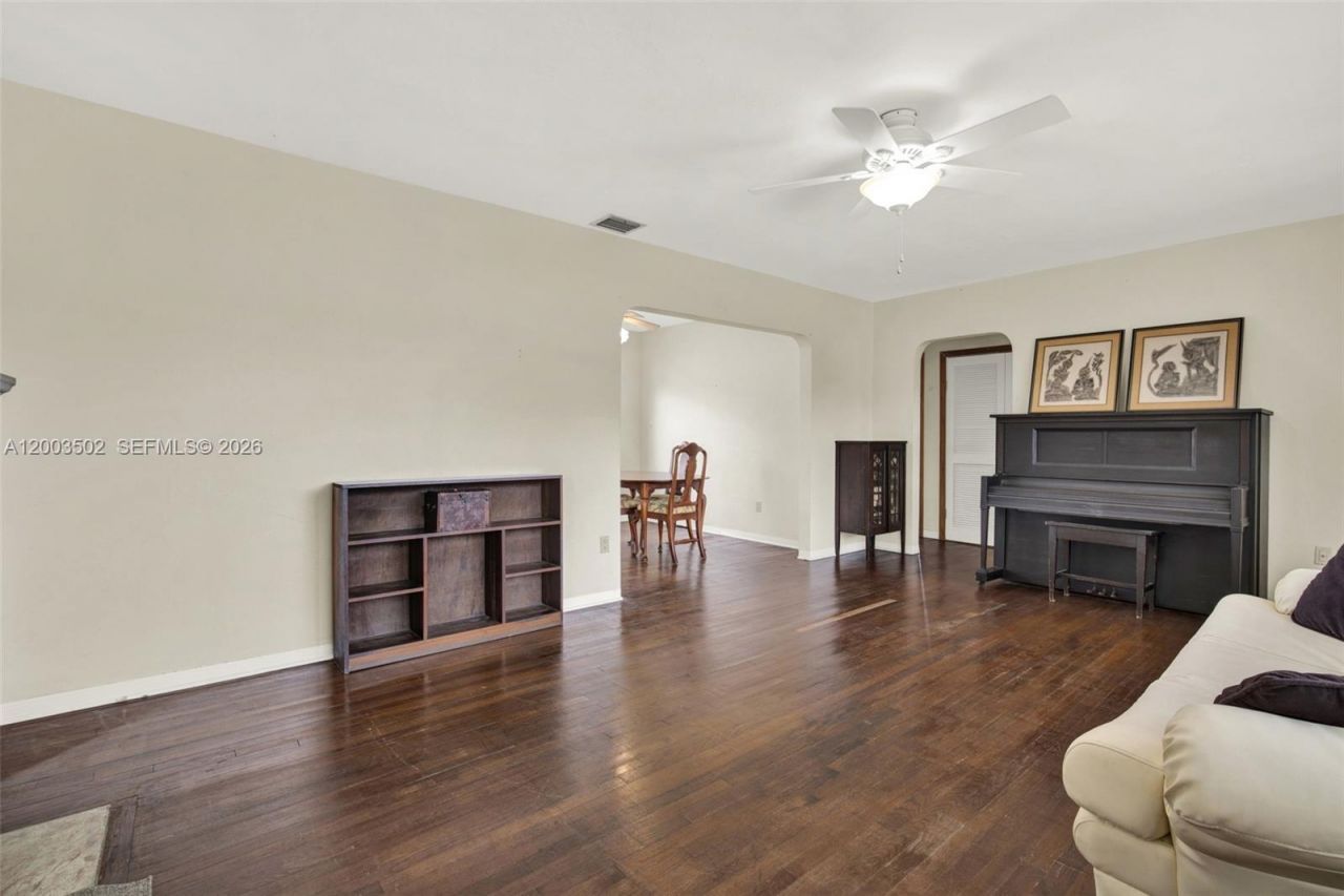 5701 SW 50th Ter , Miami, FL 33155 Photo