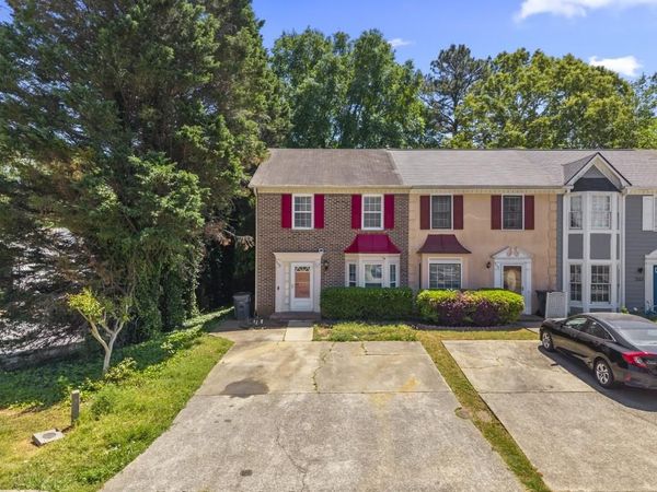 5142 Jenny Drive , Acworth, GA 30101