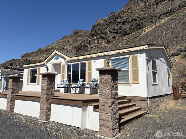 1198 N Section Place , Quincy, WA 98848