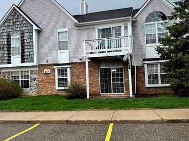 249 Brookwood Drive , South Lyon, MI 48178