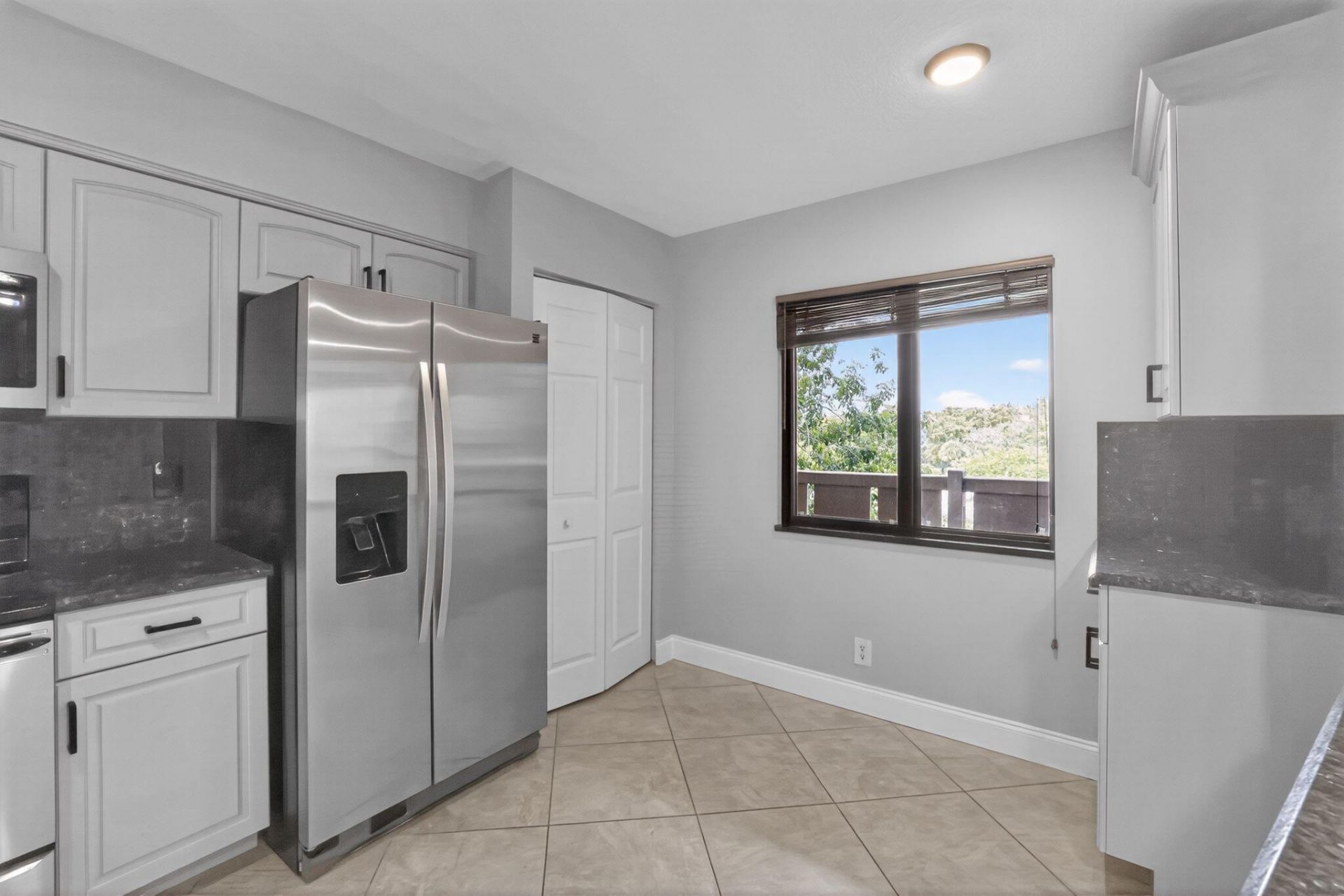 2206 S Cypress Bend Drive, Unit 401, Pompano Beach, FL 33069 Photo