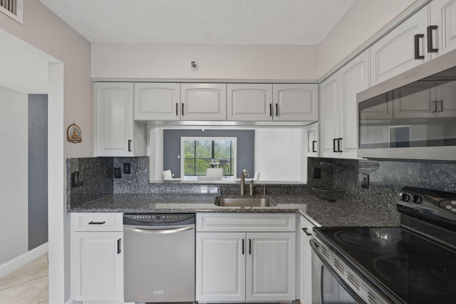 2206 S Cypress Bend Drive, Unit 401, Pompano Beach, FL 33069 Photo