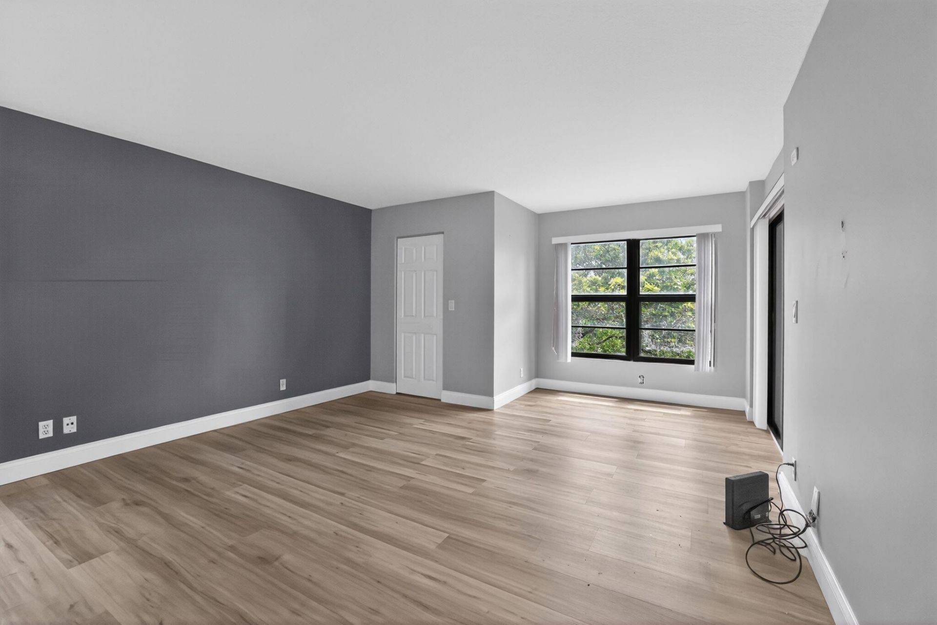 2206 S Cypress Bend Drive, Unit 401, Pompano Beach, FL 33069 Photo