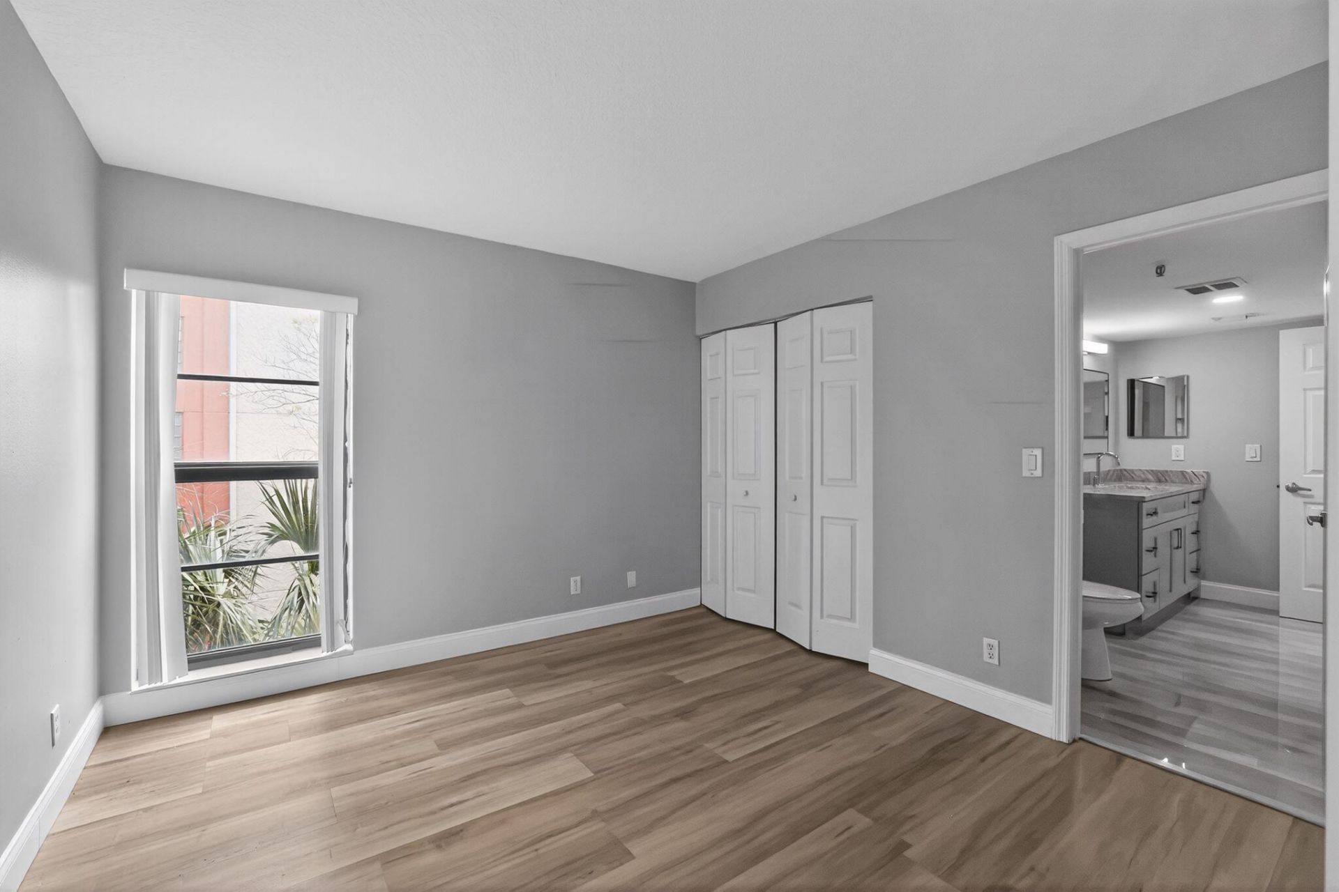 2206 S Cypress Bend Drive, Unit 401, Pompano Beach, FL 33069 Photo