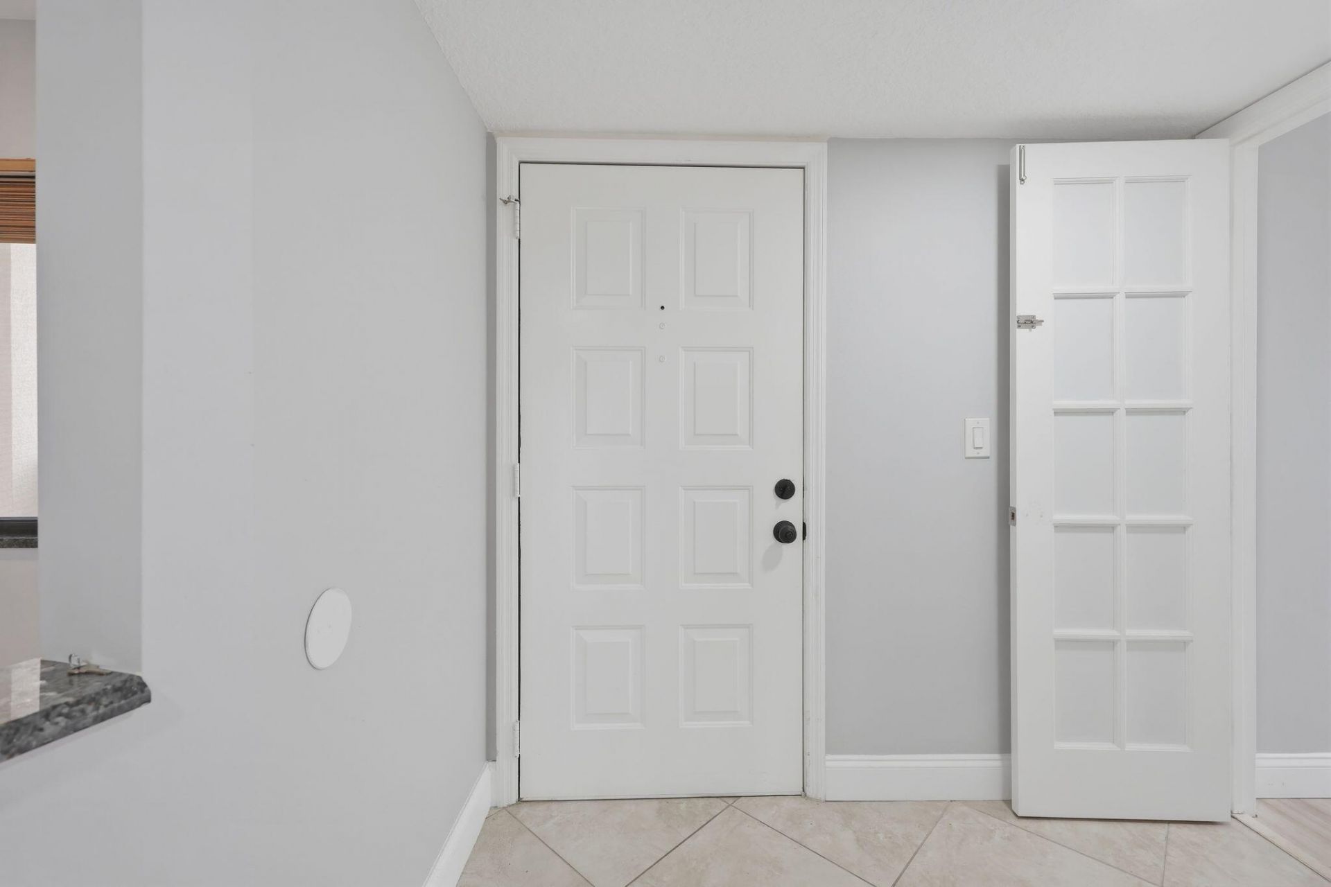 2206 S Cypress Bend Drive, Unit 401, Pompano Beach, FL 33069 Photo