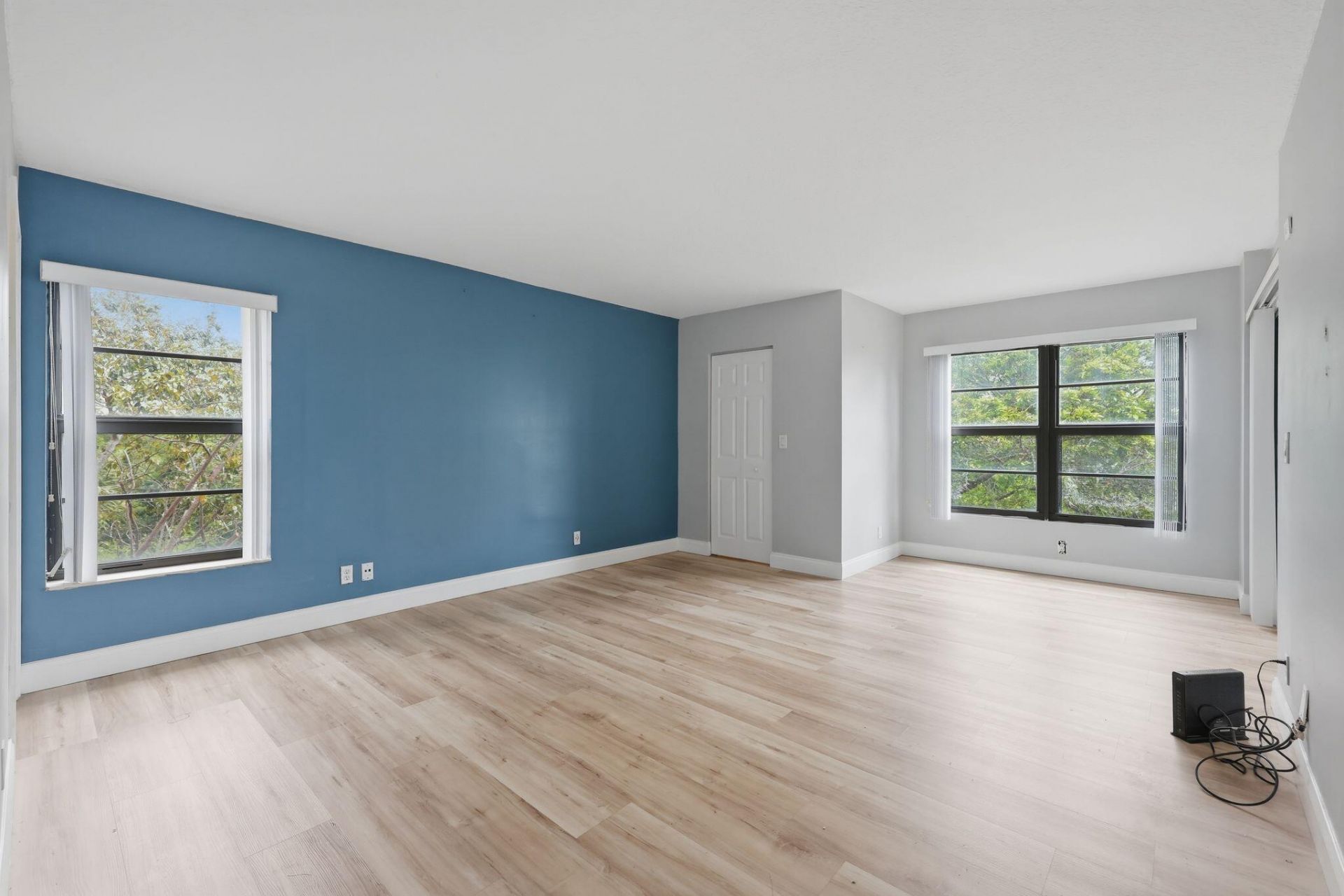 2206 S Cypress Bend Drive, Unit 401, Pompano Beach, FL 33069 Photo