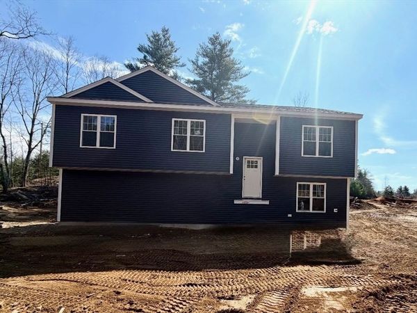 950 Old W Brookfield Rd, Warren, MA 01083