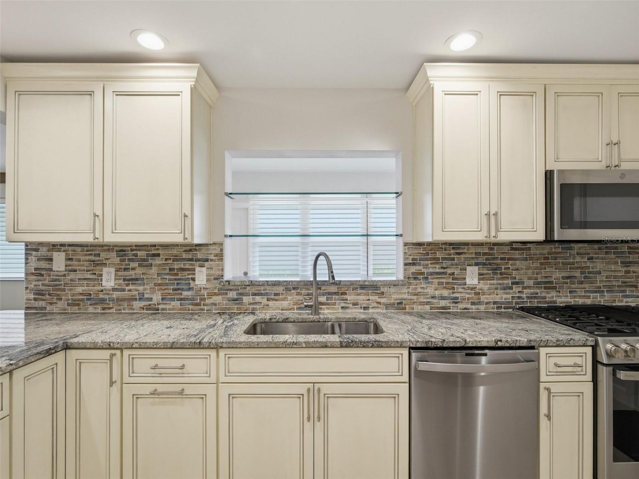 731 Saint Andrews Circle, New Smyrna Beach, FL 32168 Photo