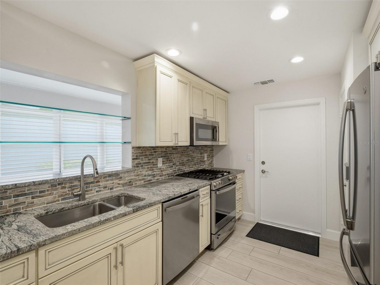 731 Saint Andrews Circle, New Smyrna Beach, FL 32168 Photo