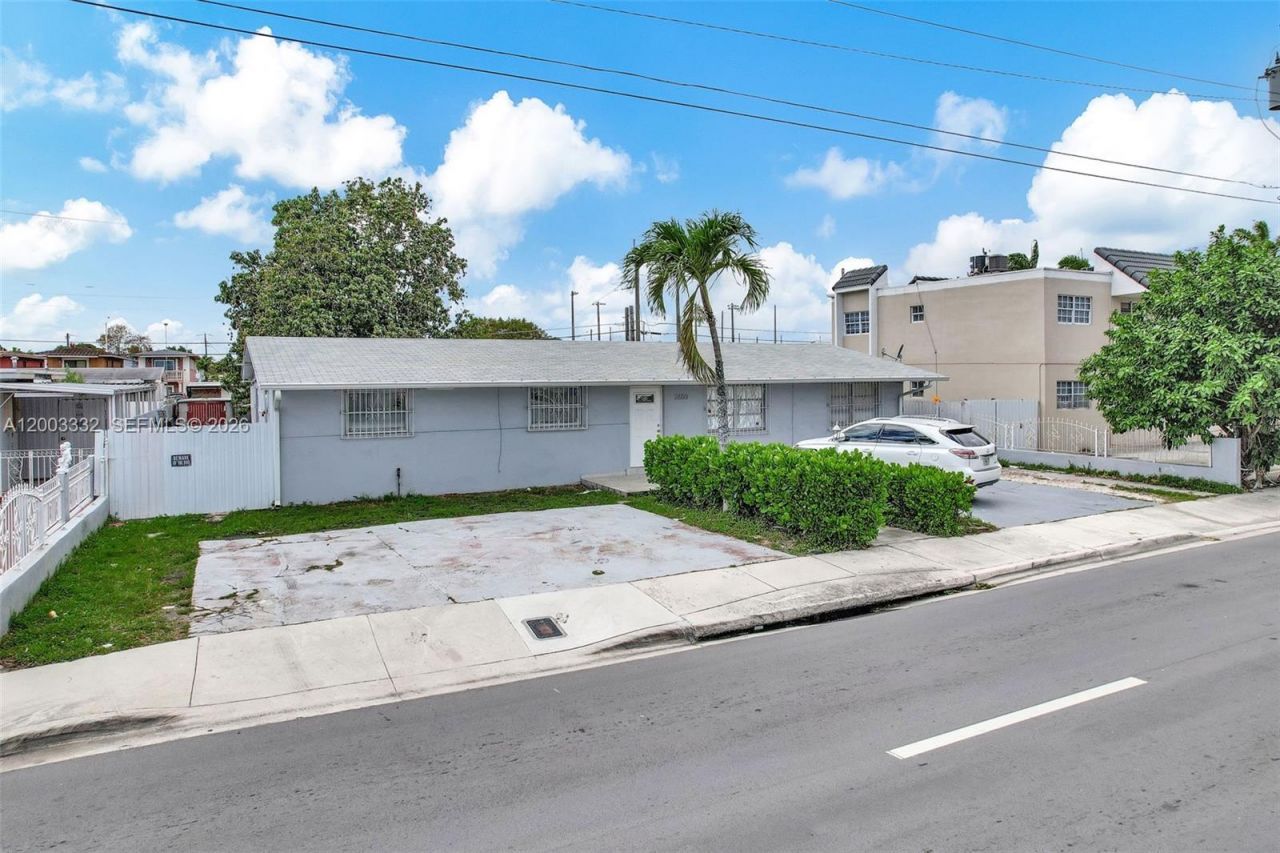 2650 W 8th Ave , Hialeah, FL 33010 Photo