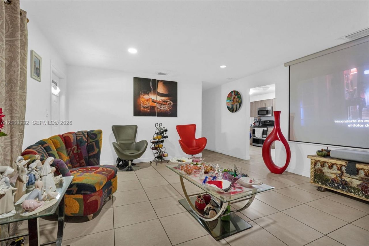 2650 W 8th Ave , Hialeah, FL 33010 Photo