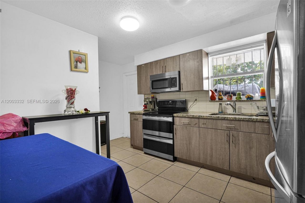 2650 W 8th Ave , Hialeah, FL 33010 Photo