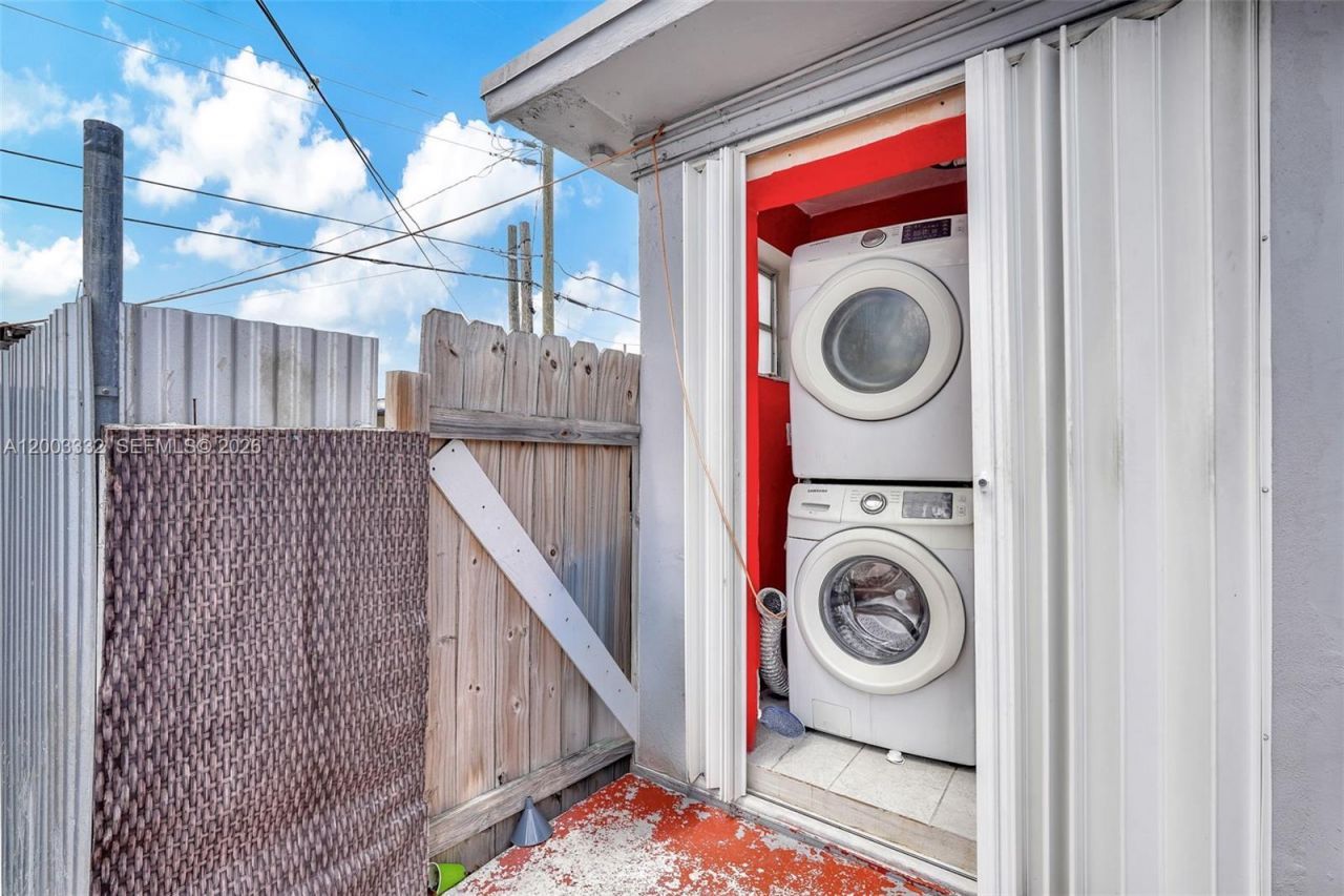 2650 W 8th Ave , Hialeah, FL 33010 Photo