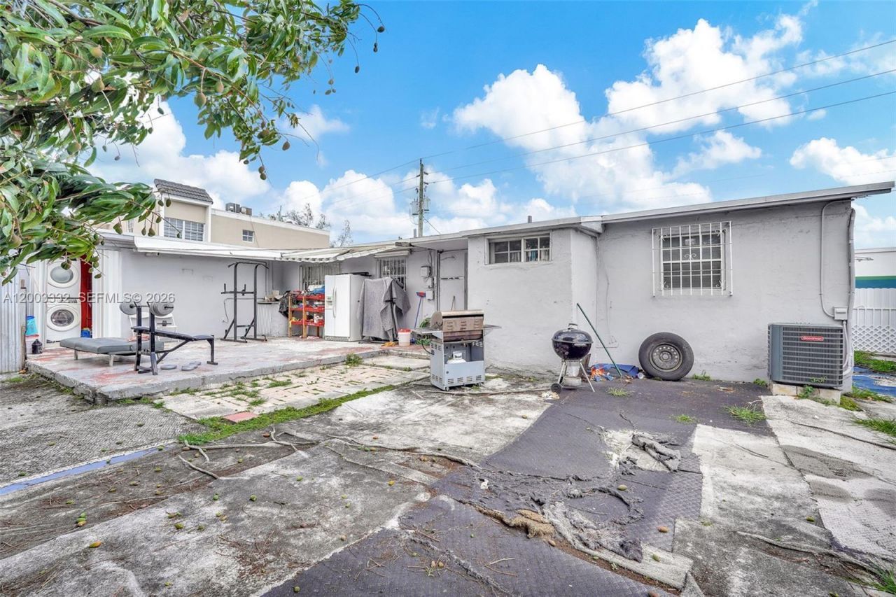 2650 W 8th Ave , Hialeah, FL 33010 Photo