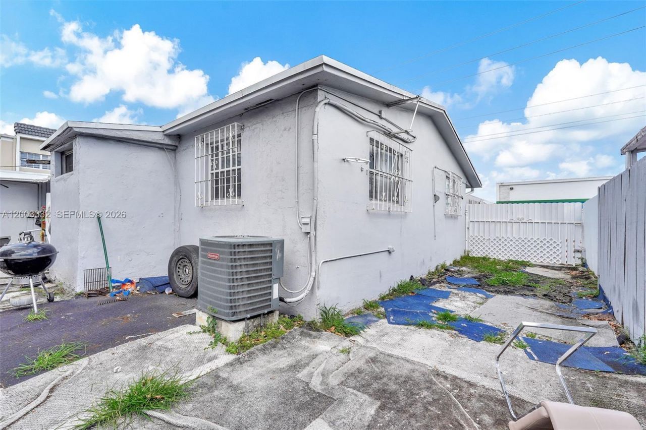 2650 W 8th Ave , Hialeah, FL 33010 Photo