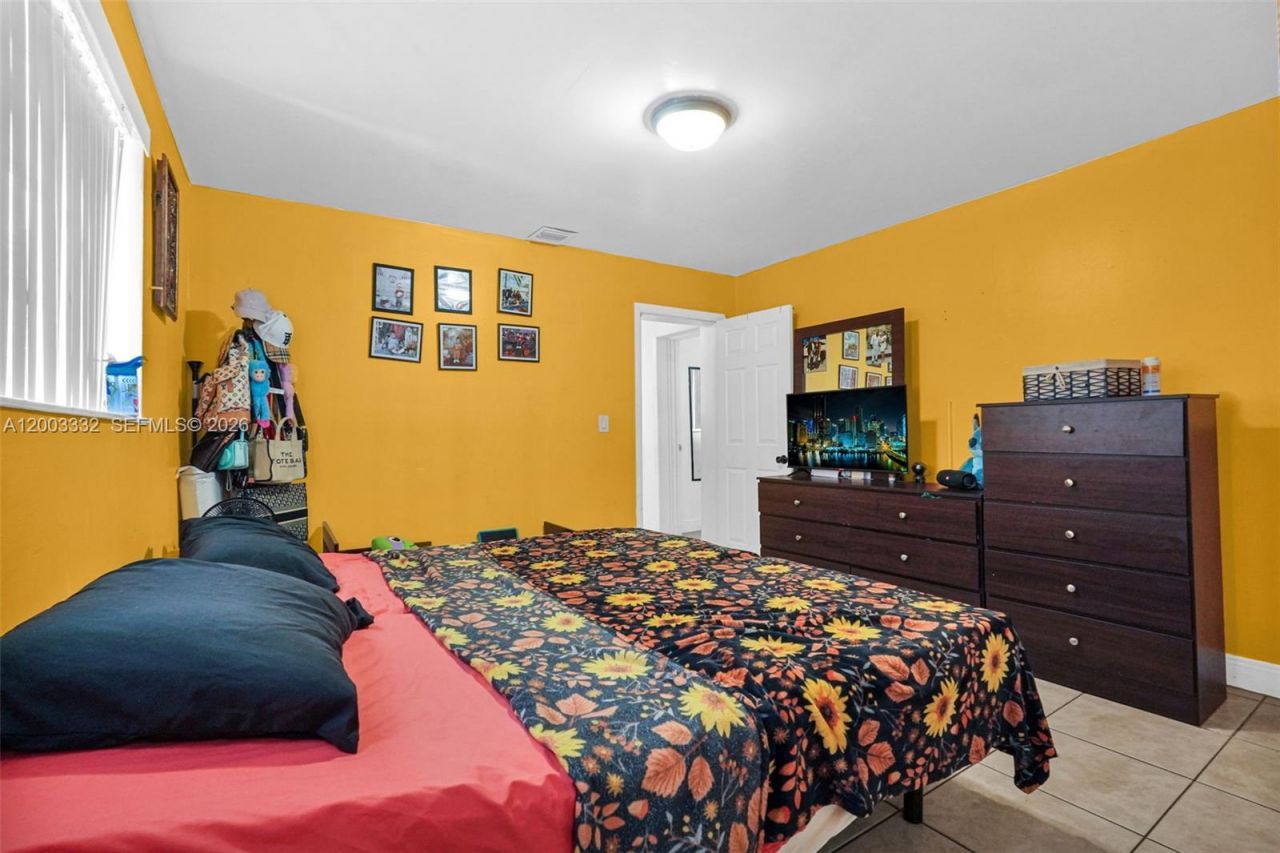 2650 W 8th Ave , Hialeah, FL 33010 Photo