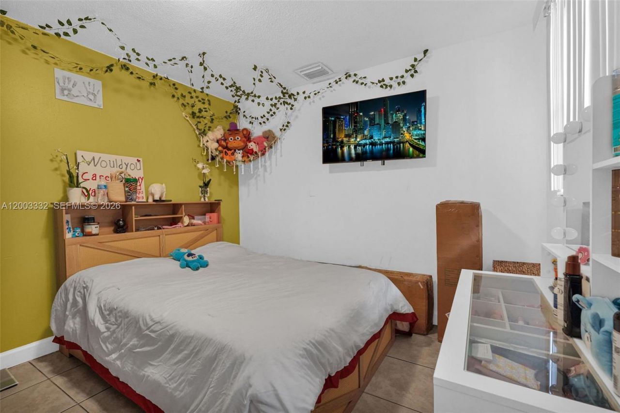 2650 W 8th Ave , Hialeah, FL 33010 Photo