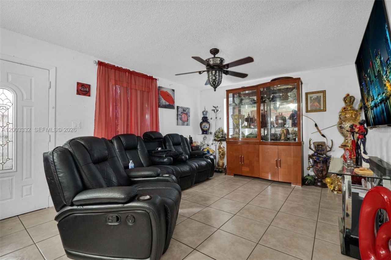 2650 W 8th Ave , Hialeah, FL 33010 Photo