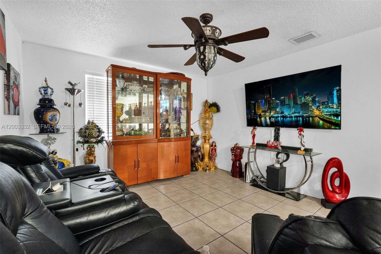2650 W 8th Ave , Hialeah, FL 33010 Photo