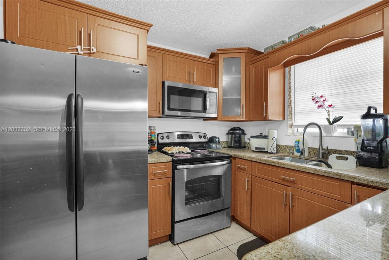 2650 W 8th Ave , Hialeah, FL 33010 Photo