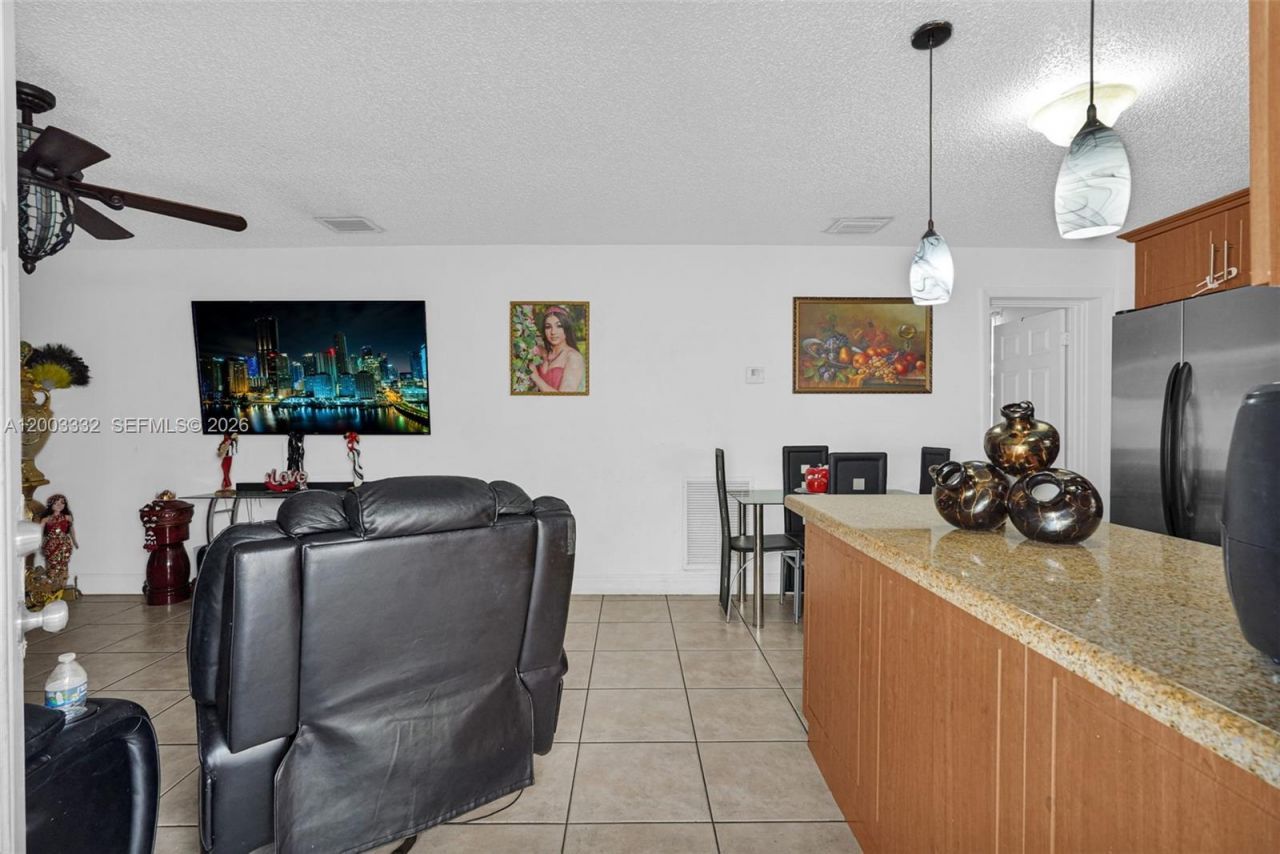 2650 W 8th Ave , Hialeah, FL 33010 Photo