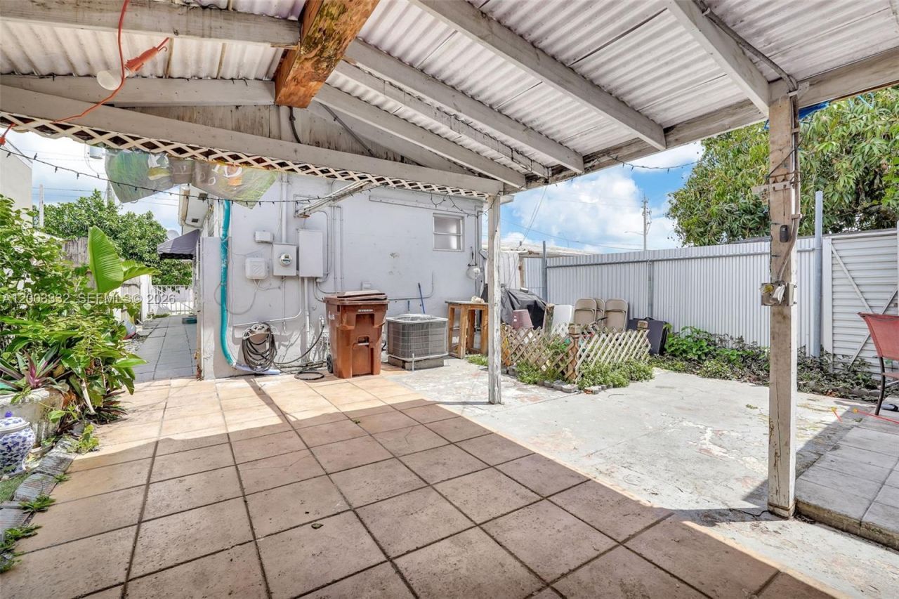 2650 W 8th Ave , Hialeah, FL 33010 Photo