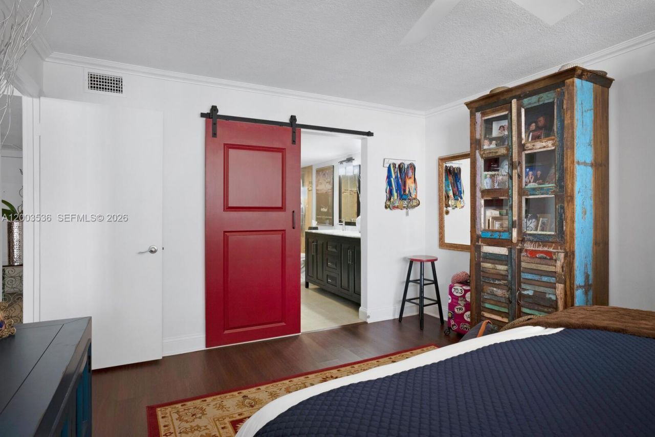 1925 Brickell Ave , Unit 1003, Miami, FL 33129 Photo