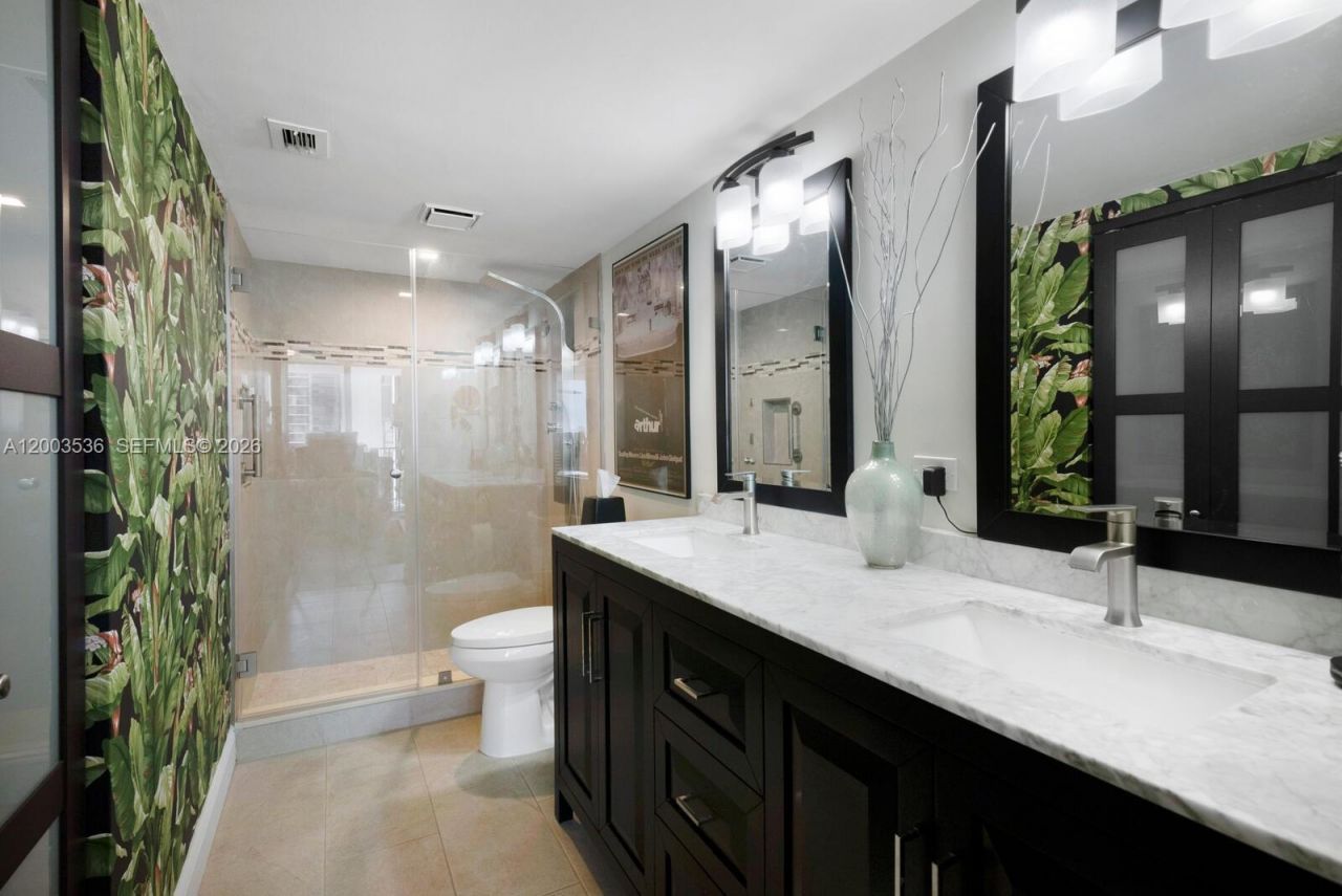 1925 Brickell Ave , Unit 1003, Miami, FL 33129 Photo