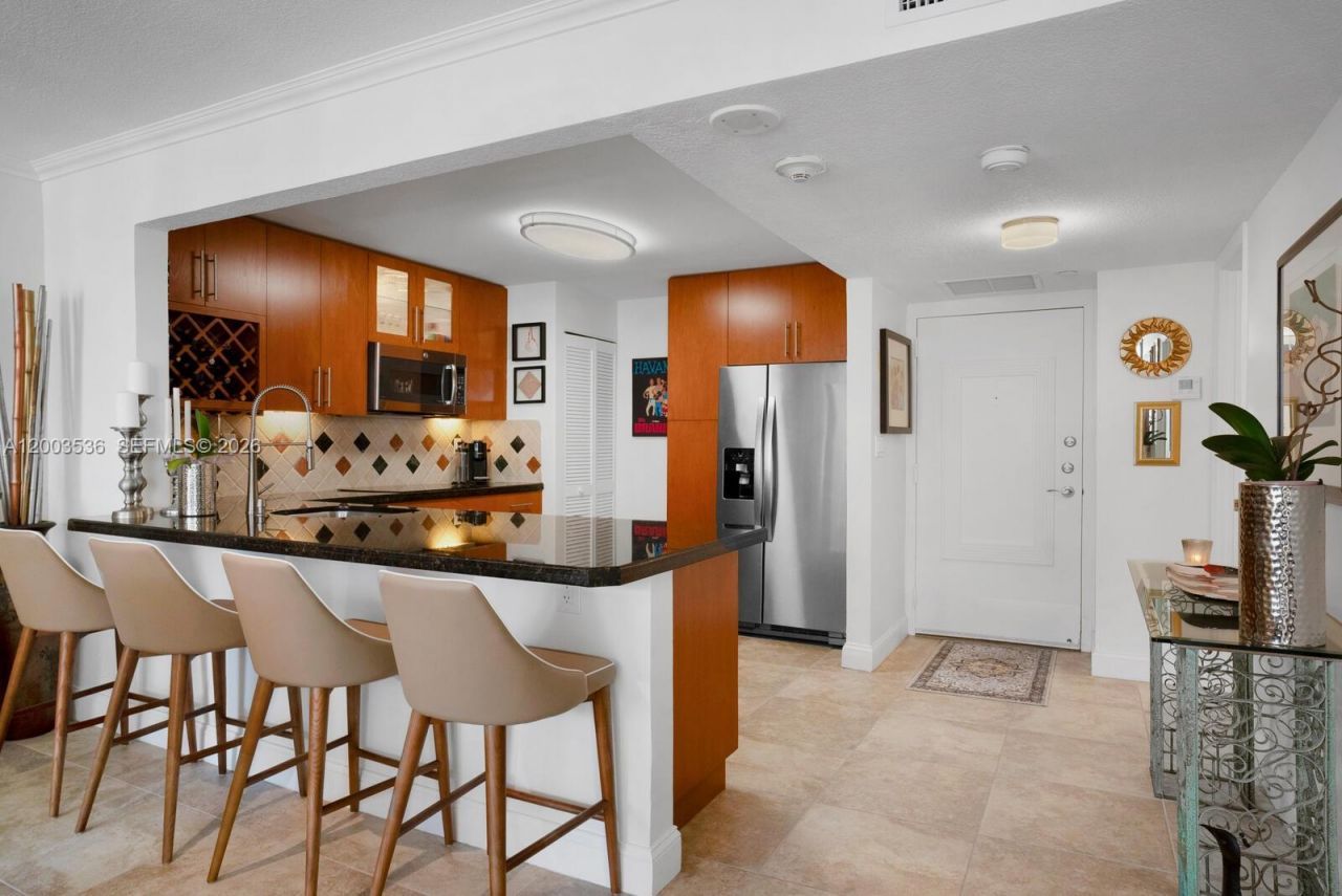 1925 Brickell Ave , Unit 1003, Miami, FL 33129 Photo