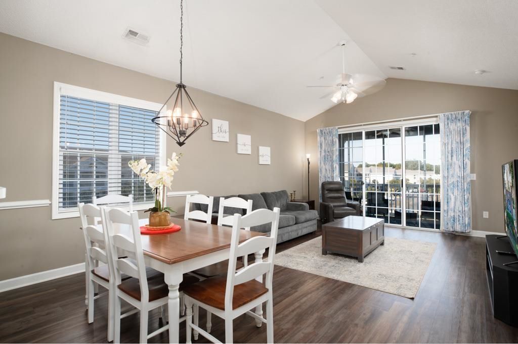 6203 Catalina Dr.  Photo 4