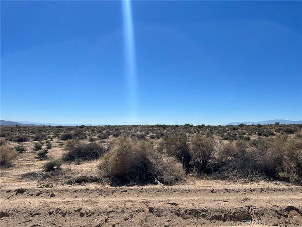 0 Zephyr , Helendale, CA 92342