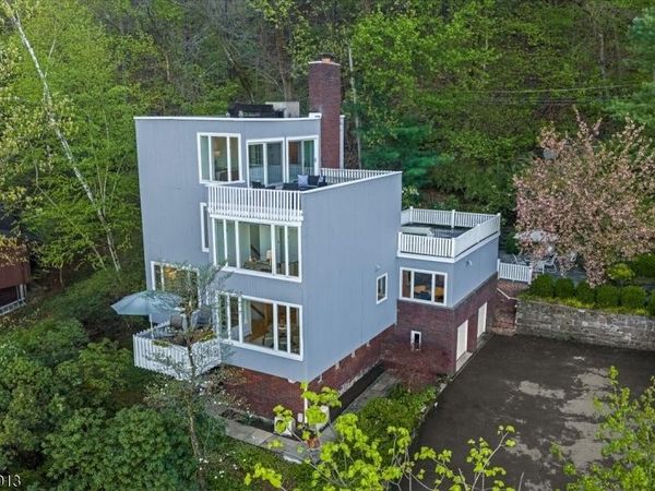 206 Highland Ave, Montclair, NJ 07043