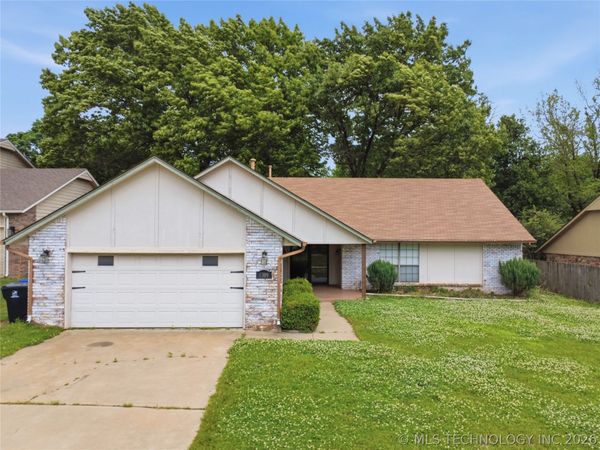 6309 S Ash Avenue , Broken Arrow, OK 74011
