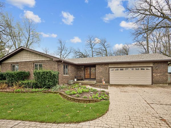 48W607 Whispering Oaks Drive , Hampshire, IL 60140