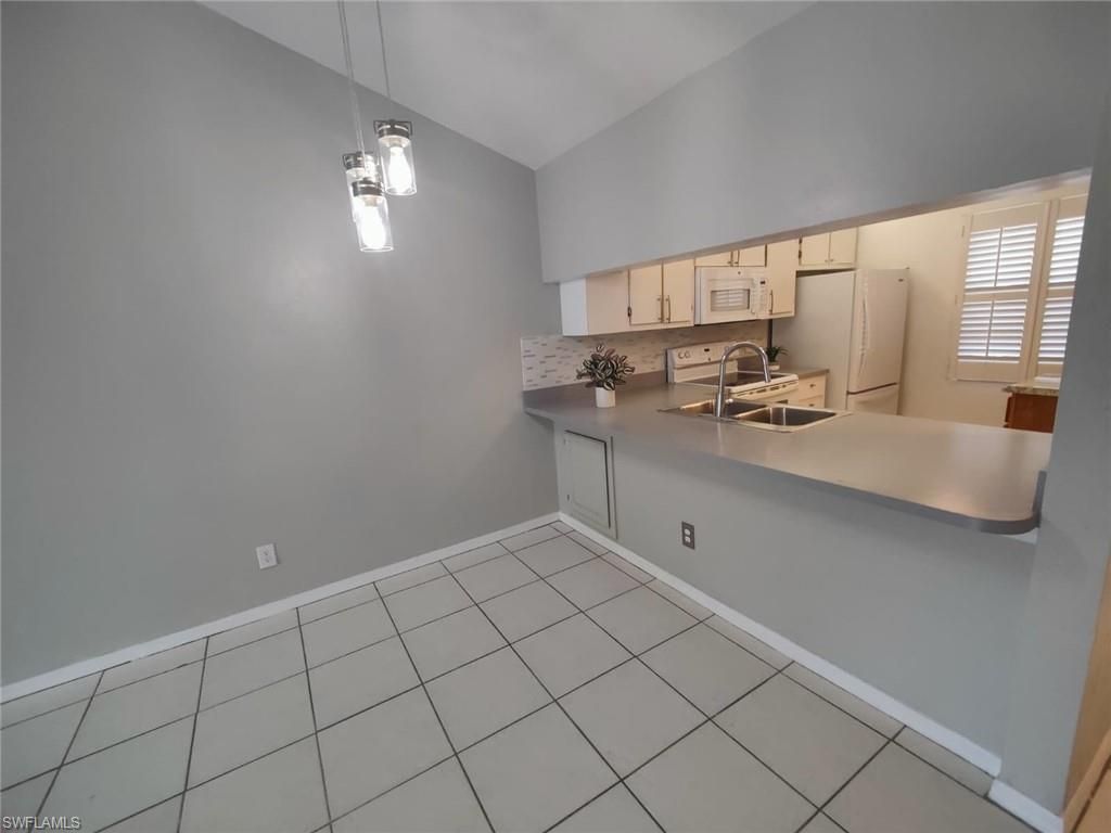 2668 Kings Lake Blvd , Unit 7-203, Naples, FL 34112 Photo