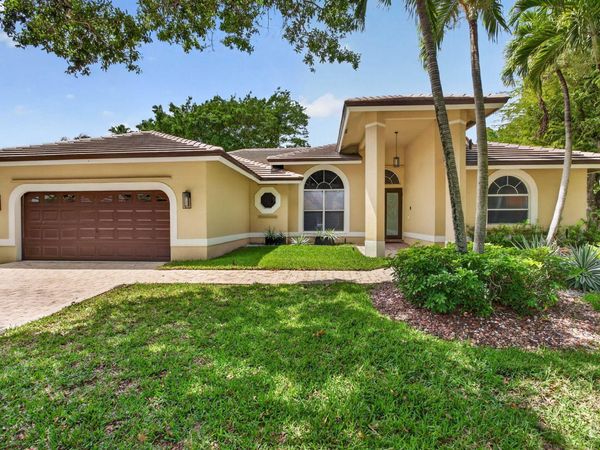 7235 NW 63rd Terrace, Parkland, FL 33067