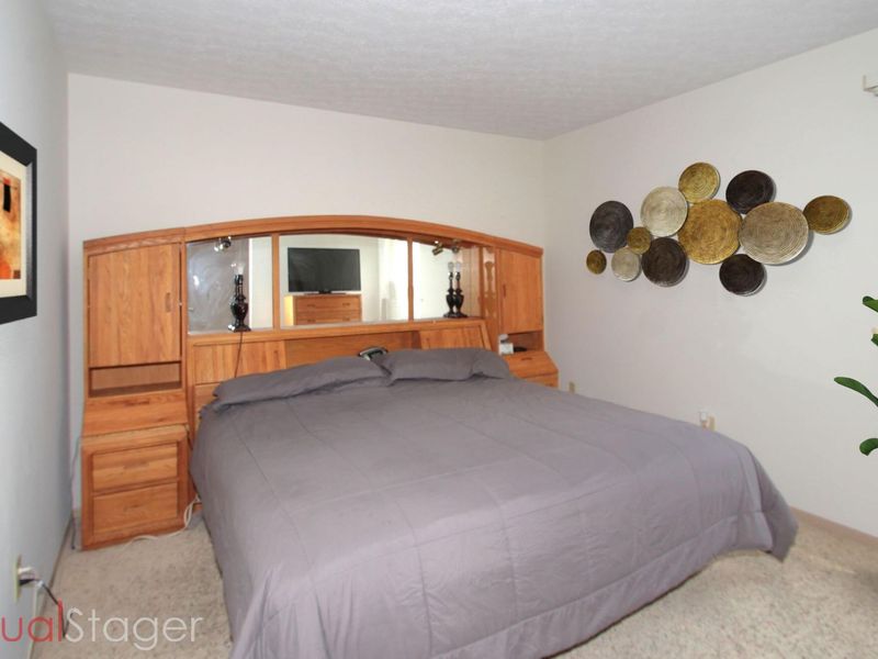 3399 Mautino Drive, Columbus, OH 43231 Photo 10