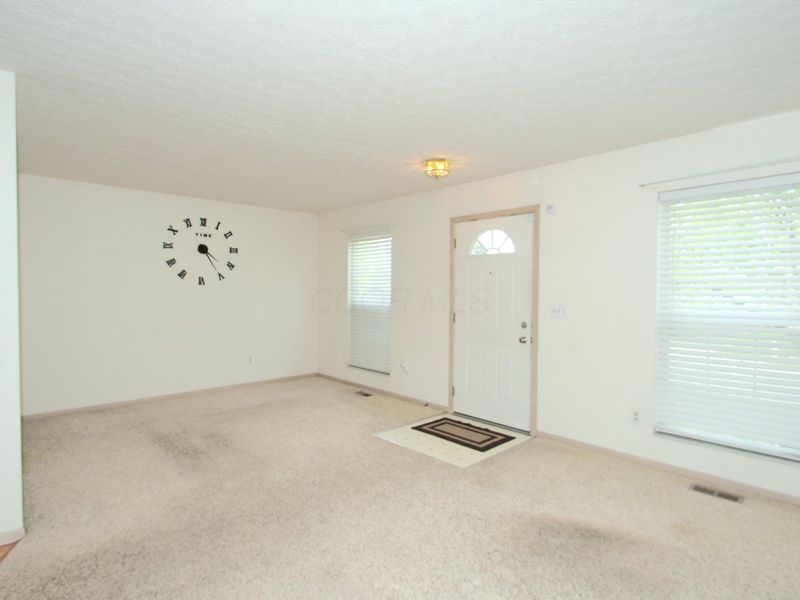 3399 Mautino Drive, Columbus, OH 43231 Photo 4