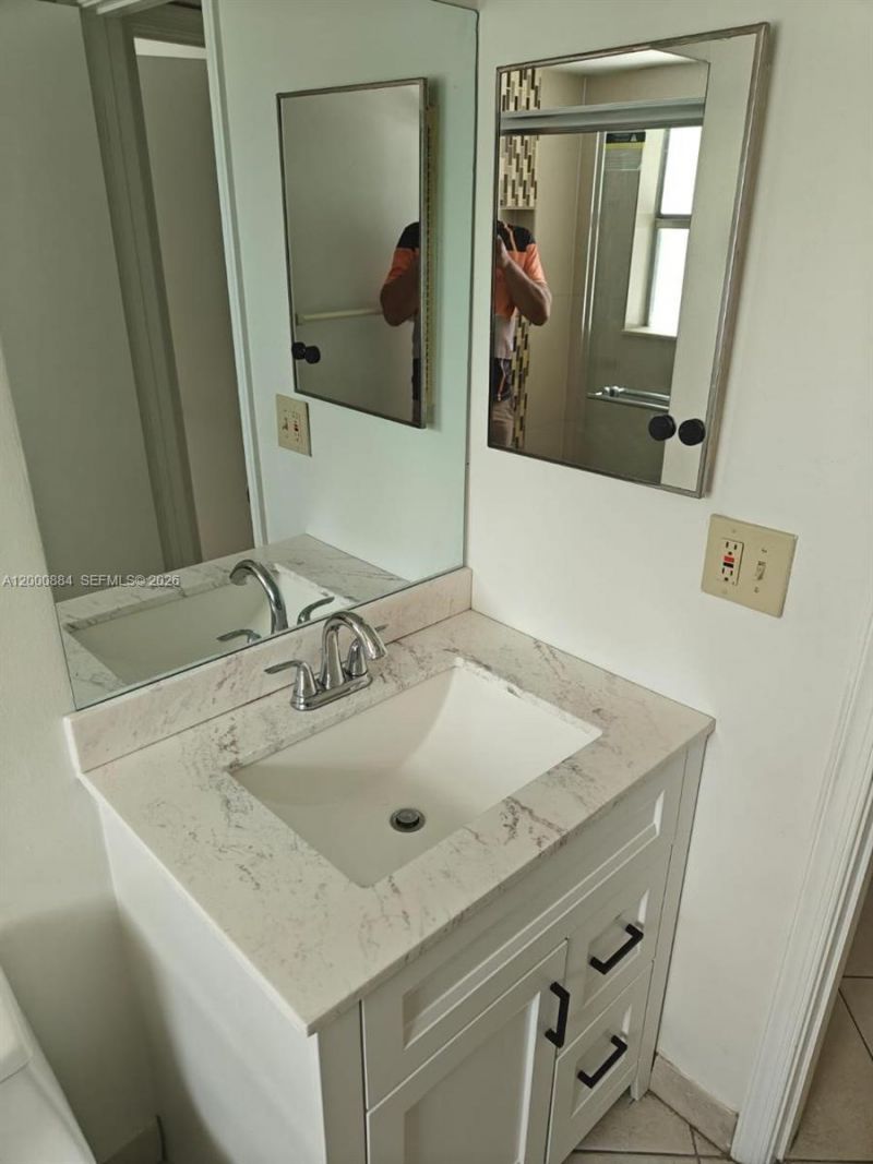 10228 Twin Lakes Dr , Unit 16-E, Coral Springs, FL 33071 Photo